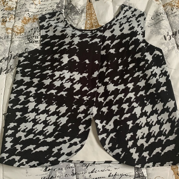 Open back top - Picture 2 of 5